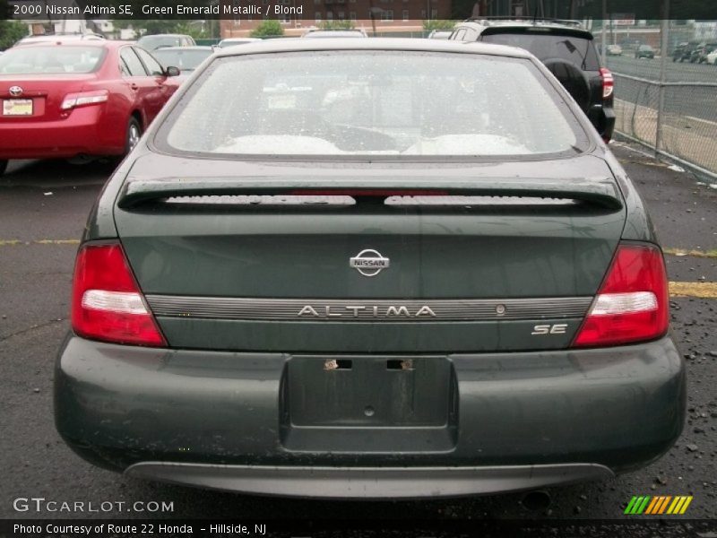 Green Emerald Metallic / Blond 2000 Nissan Altima SE