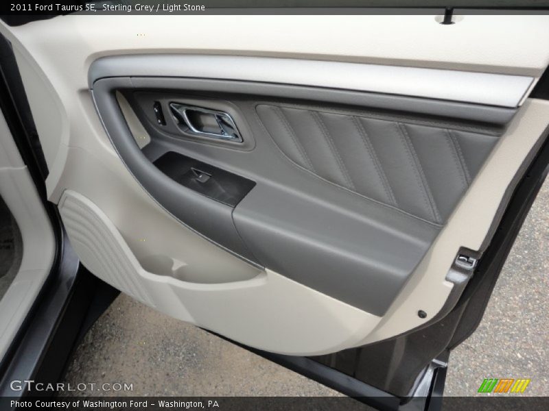 Door Panel of 2011 Taurus SE