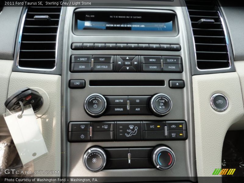 Controls of 2011 Taurus SE