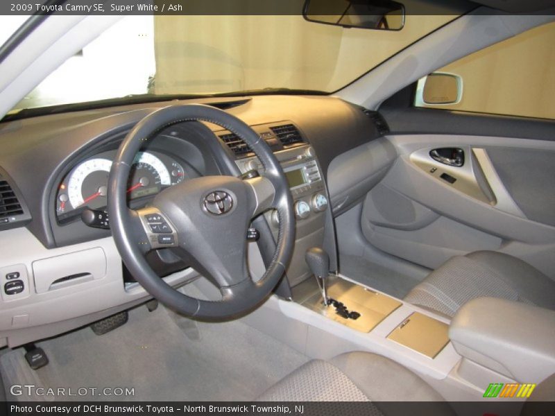 Super White / Ash 2009 Toyota Camry SE