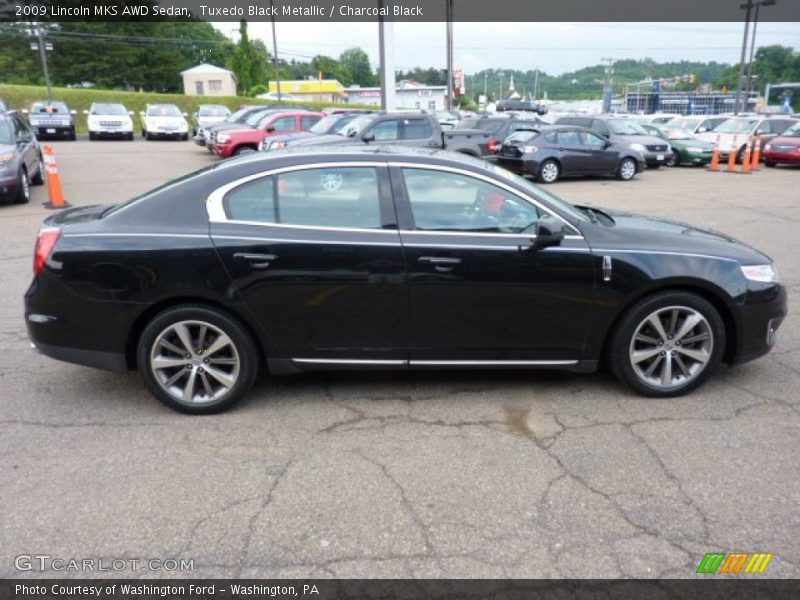 Tuxedo Black Metallic / Charcoal Black 2009 Lincoln MKS AWD Sedan