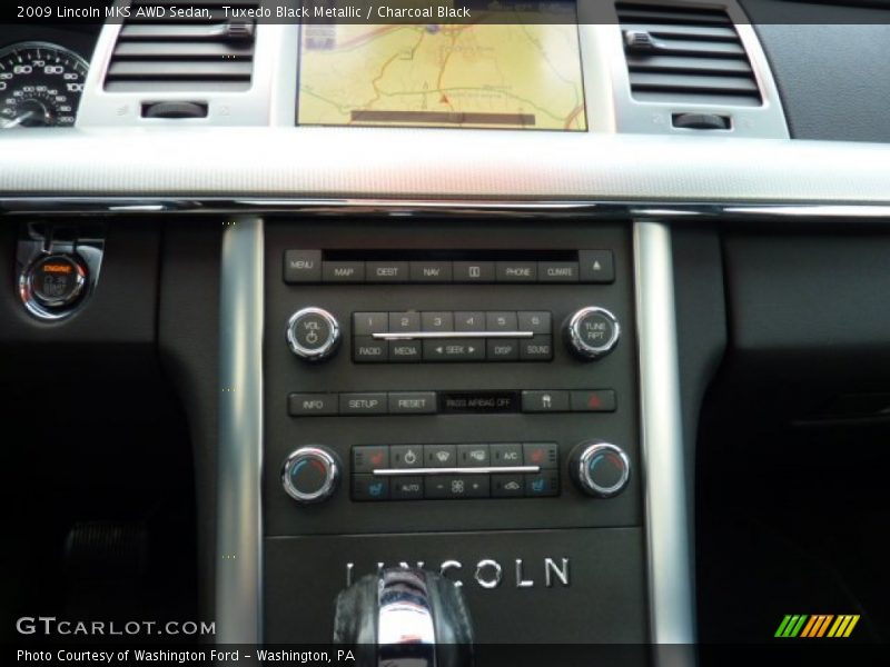 Tuxedo Black Metallic / Charcoal Black 2009 Lincoln MKS AWD Sedan