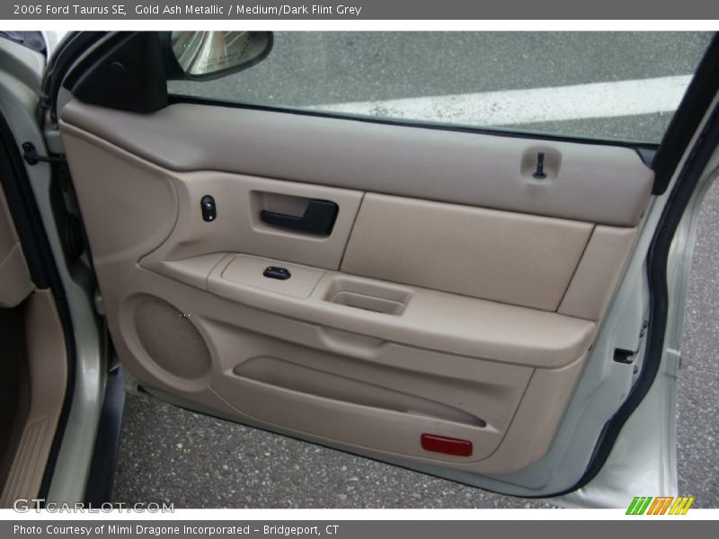 Gold Ash Metallic / Medium/Dark Flint Grey 2006 Ford Taurus SE