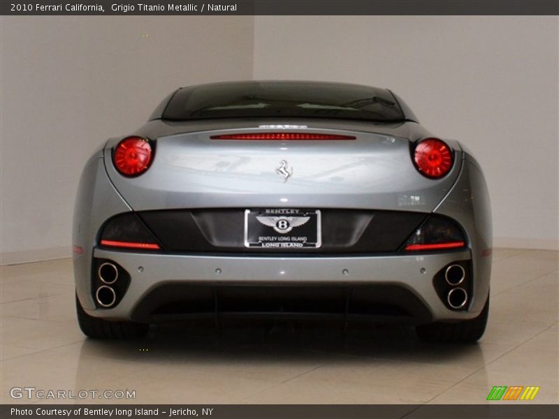 Grigio Titanio Metallic / Natural 2010 Ferrari California