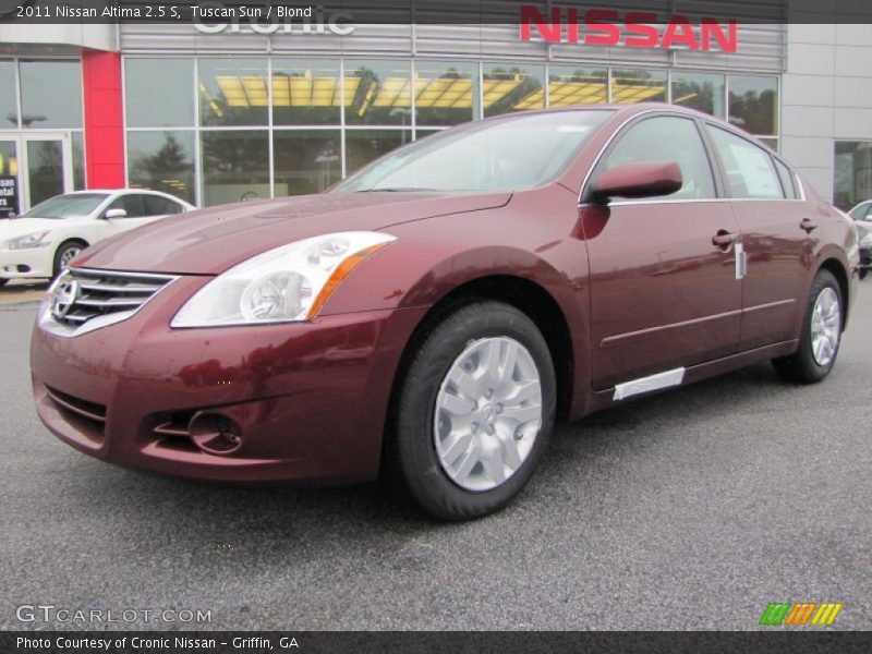 Tuscan Sun / Blond 2011 Nissan Altima 2.5 S