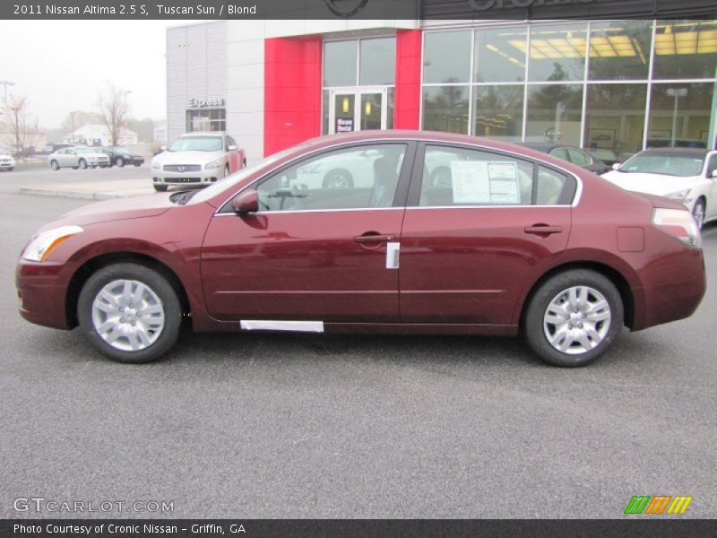 Tuscan Sun / Blond 2011 Nissan Altima 2.5 S