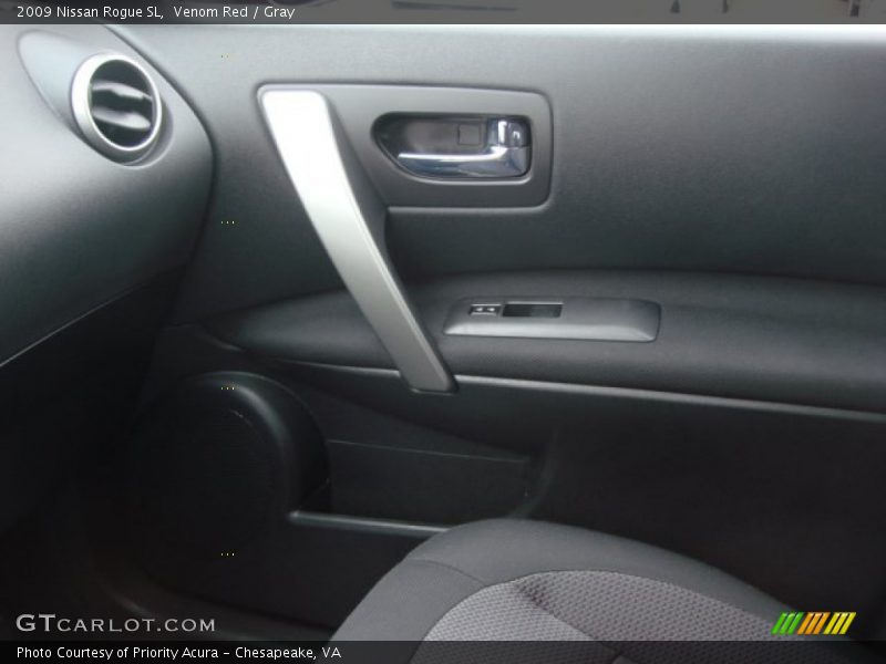 Venom Red / Gray 2009 Nissan Rogue SL