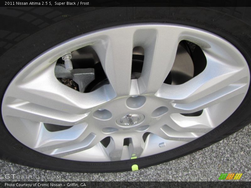 Super Black / Frost 2011 Nissan Altima 2.5 S