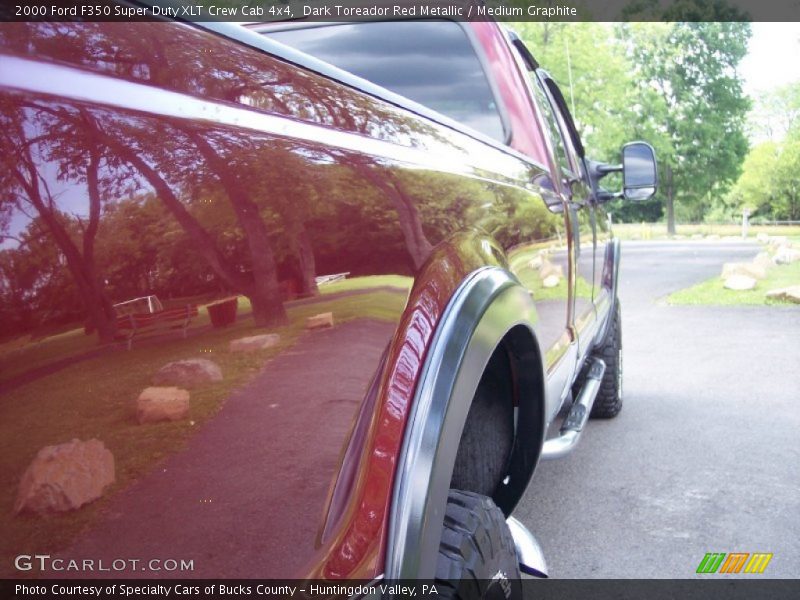 Dark Toreador Red Metallic / Medium Graphite 2000 Ford F350 Super Duty XLT Crew Cab 4x4