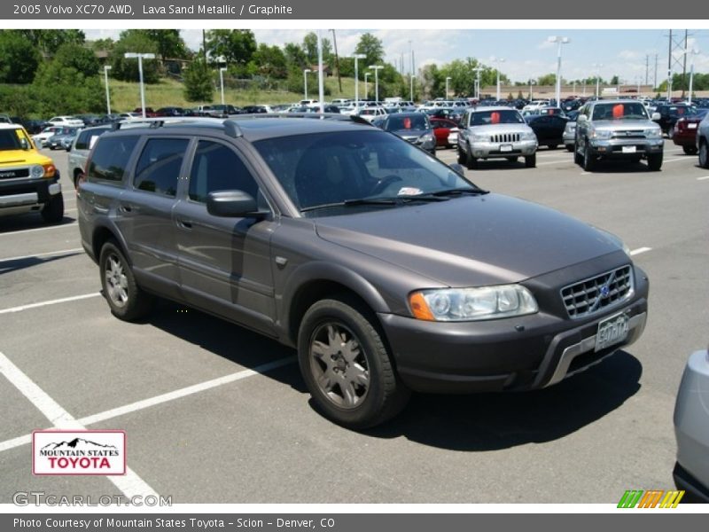Lava Sand Metallic / Graphite 2005 Volvo XC70 AWD