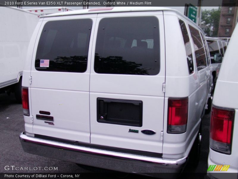 Oxford White / Medium Flint 2010 Ford E Series Van E350 XLT Passenger Extended