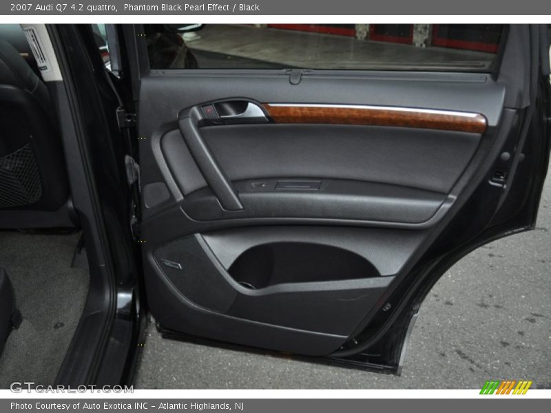 Phantom Black Pearl Effect / Black 2007 Audi Q7 4.2 quattro