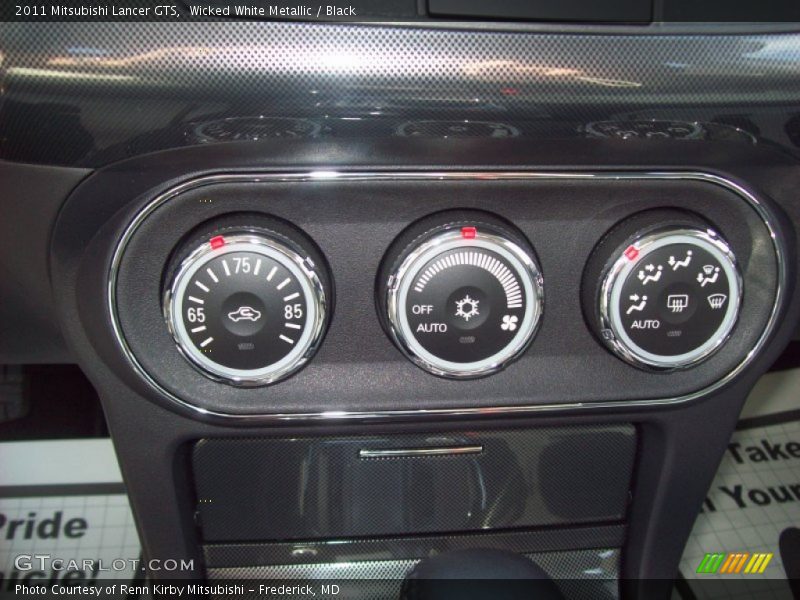 Wicked White Metallic / Black 2011 Mitsubishi Lancer GTS