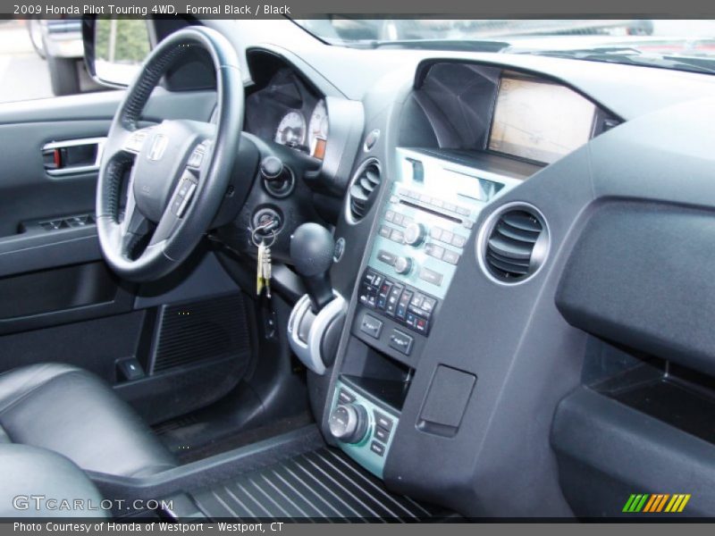 Formal Black / Black 2009 Honda Pilot Touring 4WD