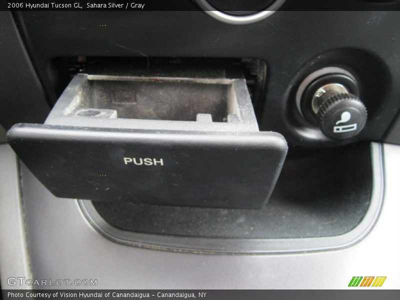 Sahara Silver / Gray 2006 Hyundai Tucson GL