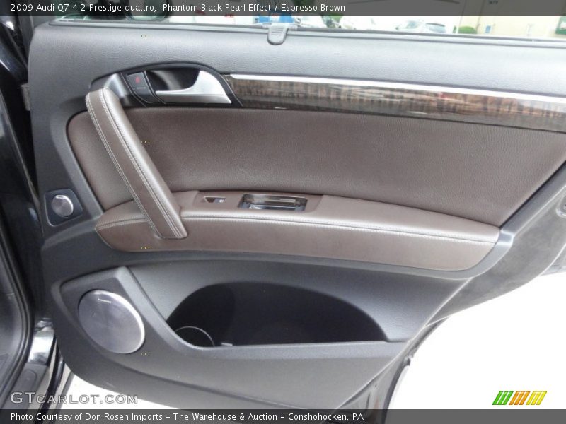 Door Panel of 2009 Q7 4.2 Prestige quattro