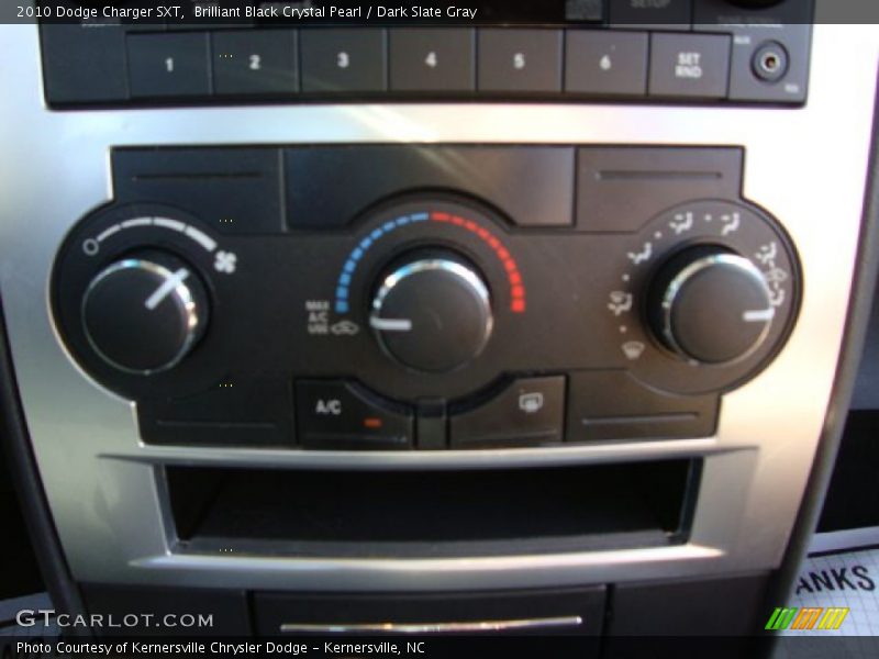 Brilliant Black Crystal Pearl / Dark Slate Gray 2010 Dodge Charger SXT