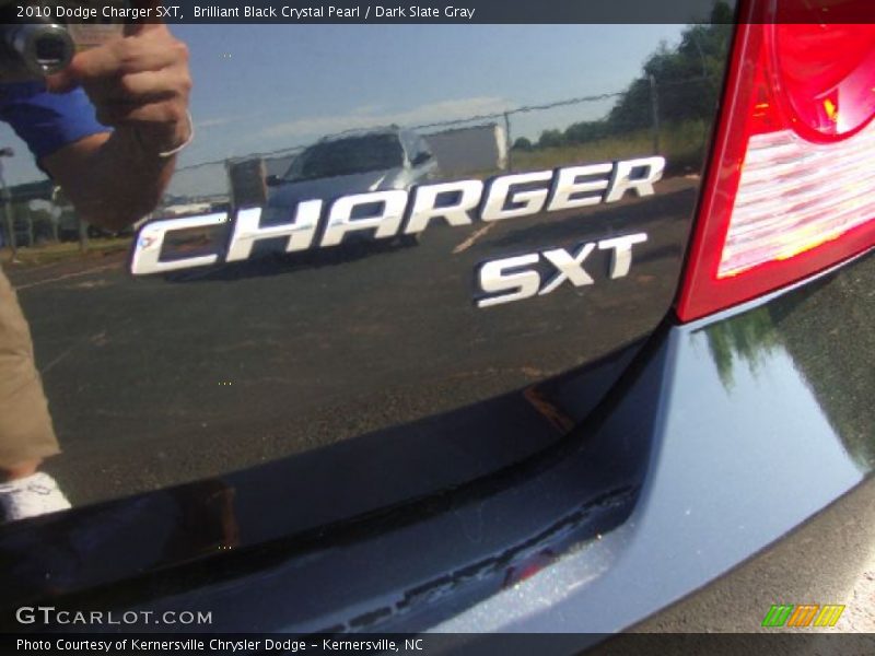 Brilliant Black Crystal Pearl / Dark Slate Gray 2010 Dodge Charger SXT