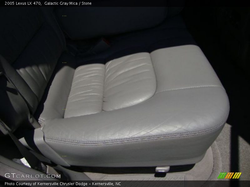 Galactic Gray Mica / Stone 2005 Lexus LX 470