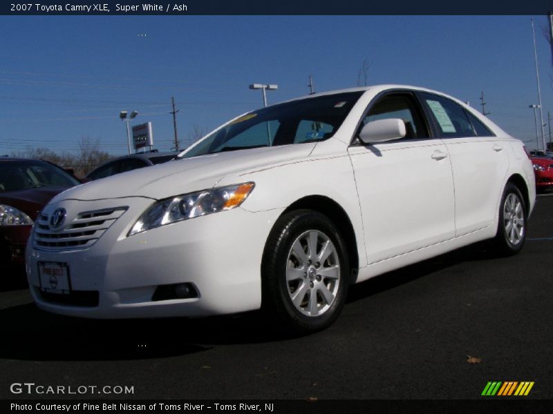 Super White / Ash 2007 Toyota Camry XLE
