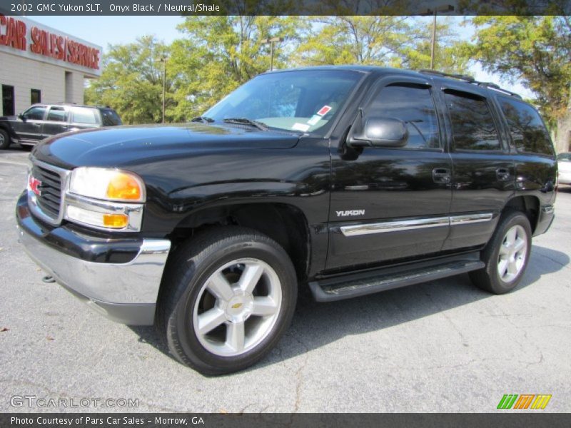 Onyx Black / Neutral/Shale 2002 GMC Yukon SLT