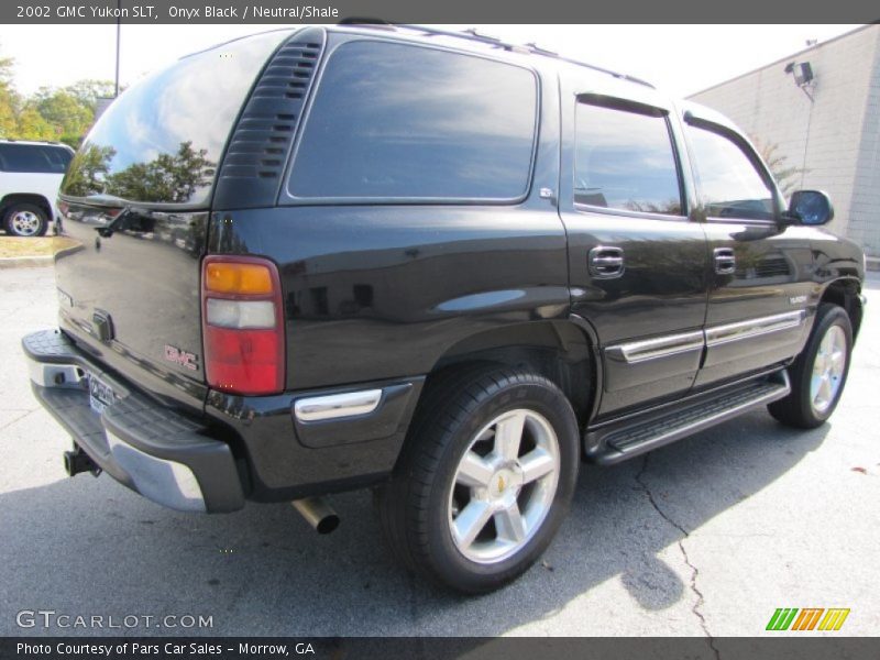Onyx Black / Neutral/Shale 2002 GMC Yukon SLT
