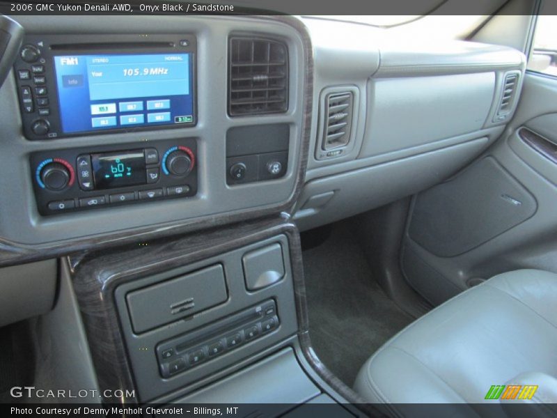 Onyx Black / Sandstone 2006 GMC Yukon Denali AWD