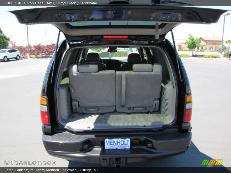 Onyx Black / Sandstone 2006 GMC Yukon Denali AWD