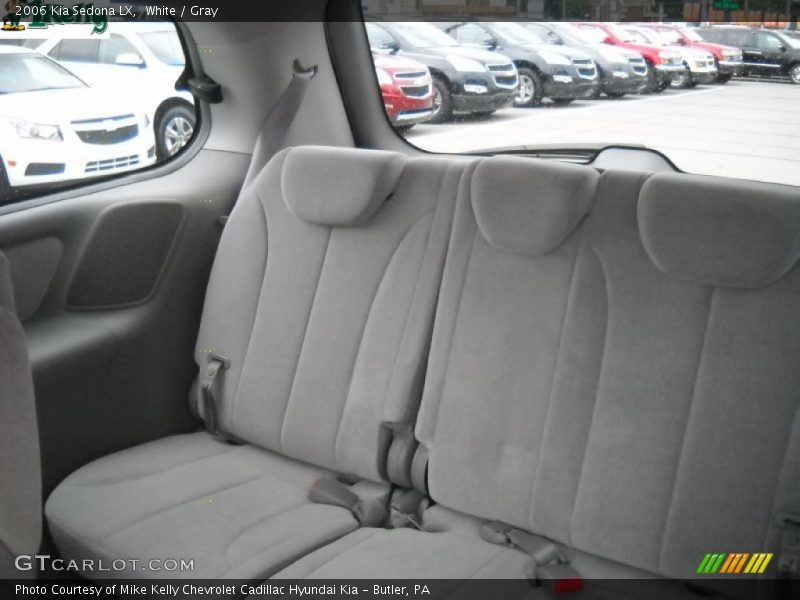 White / Gray 2006 Kia Sedona LX