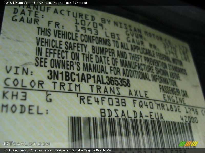 Super Black / Charcoal 2010 Nissan Versa 1.8 S Sedan