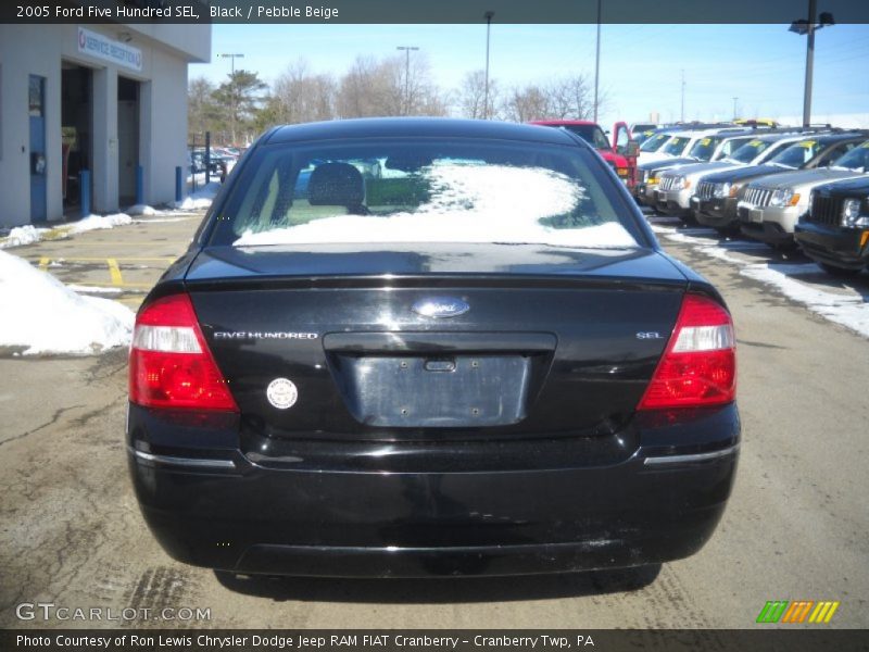 Black / Pebble Beige 2005 Ford Five Hundred SEL