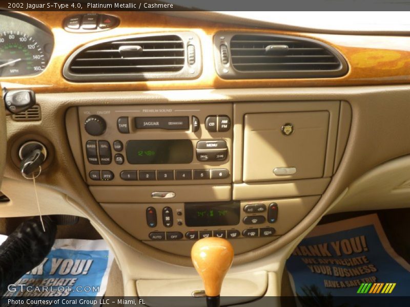 Platinum Metallic / Cashmere 2002 Jaguar S-Type 4.0
