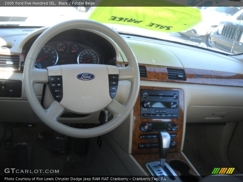 Black / Pebble Beige 2005 Ford Five Hundred SEL