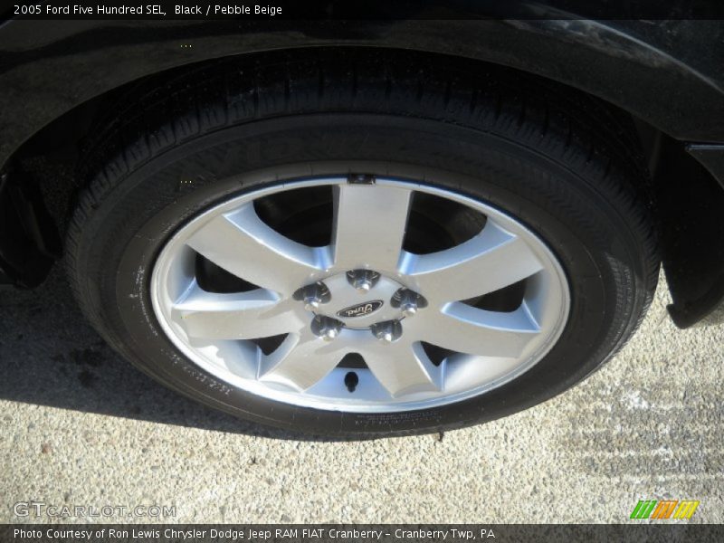 Black / Pebble Beige 2005 Ford Five Hundred SEL