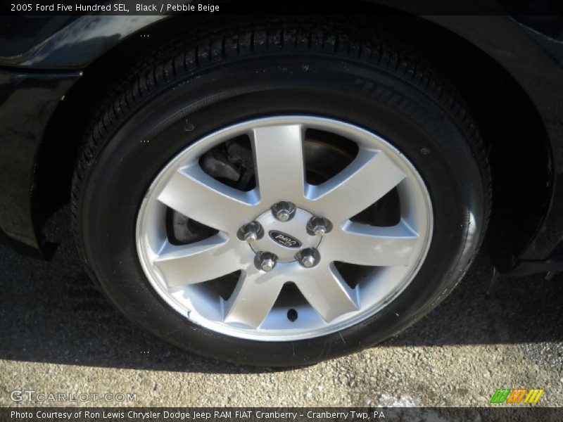 Black / Pebble Beige 2005 Ford Five Hundred SEL