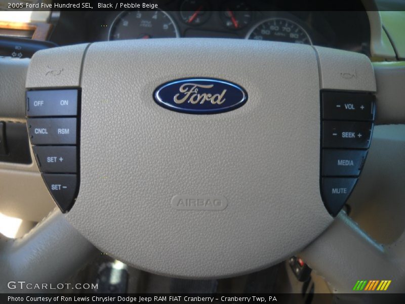 Black / Pebble Beige 2005 Ford Five Hundred SEL