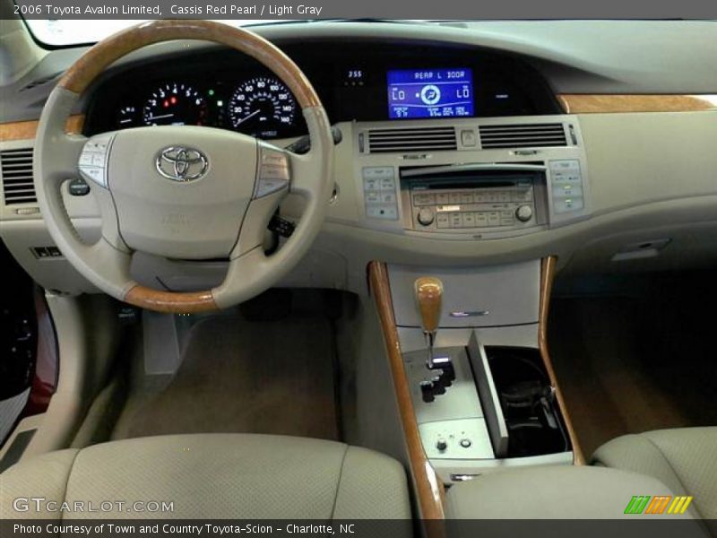Cassis Red Pearl / Light Gray 2006 Toyota Avalon Limited