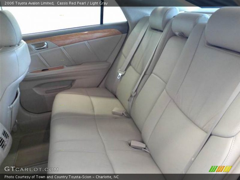 Cassis Red Pearl / Light Gray 2006 Toyota Avalon Limited