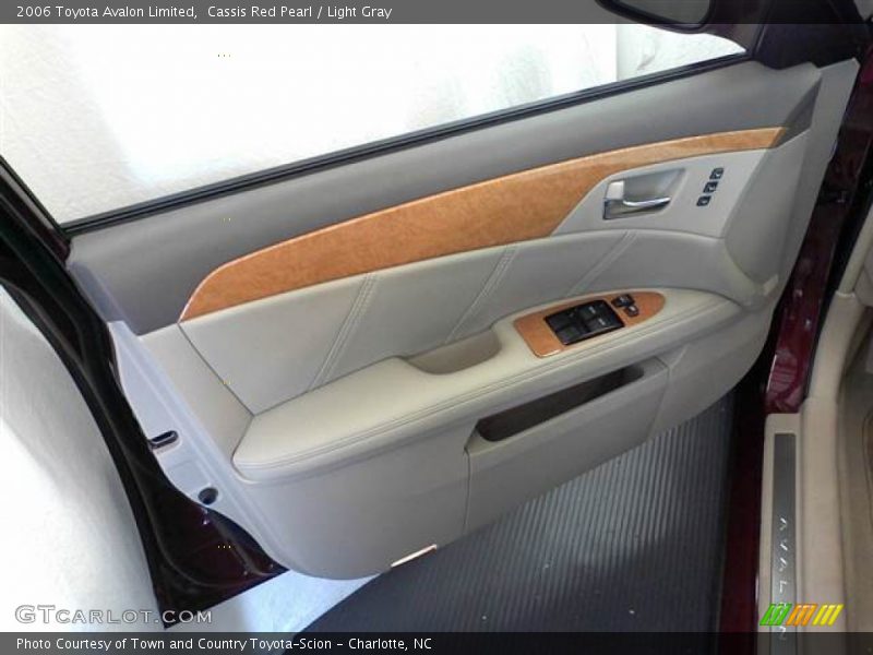 Cassis Red Pearl / Light Gray 2006 Toyota Avalon Limited