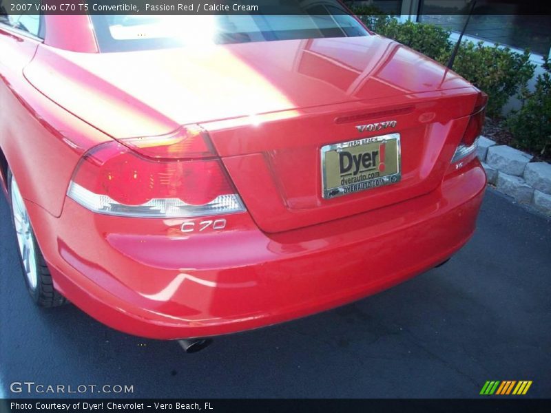 Passion Red / Calcite Cream 2007 Volvo C70 T5 Convertible