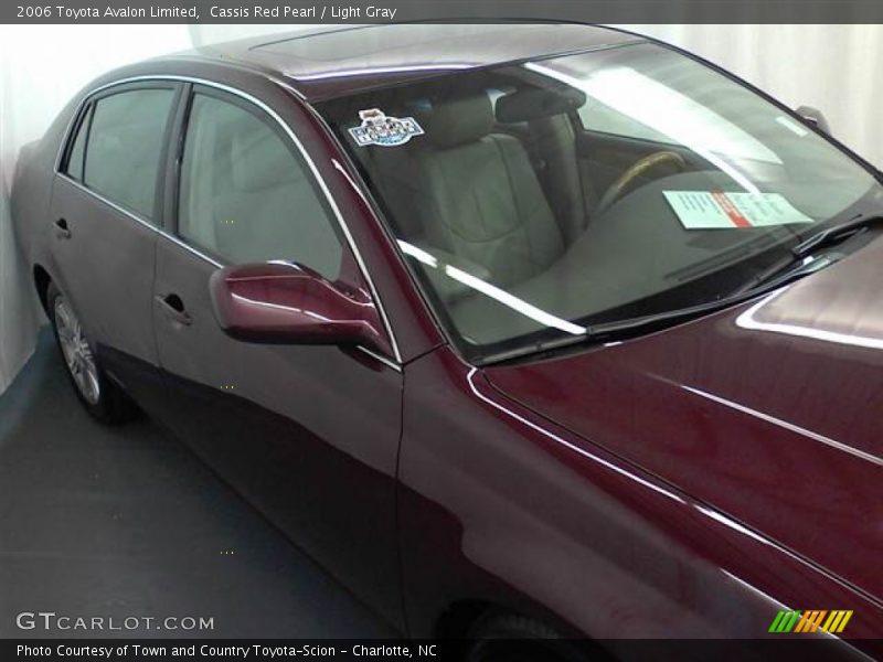 Cassis Red Pearl / Light Gray 2006 Toyota Avalon Limited
