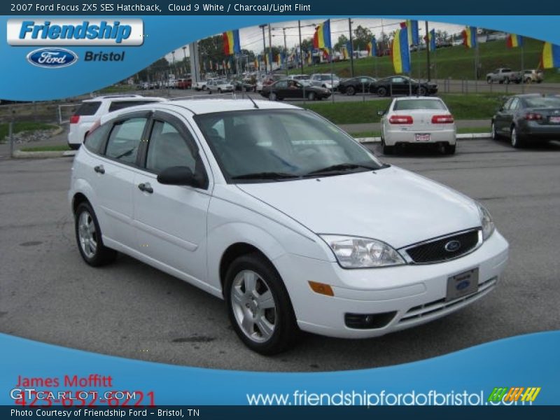 Cloud 9 White / Charcoal/Light Flint 2007 Ford Focus ZX5 SES Hatchback