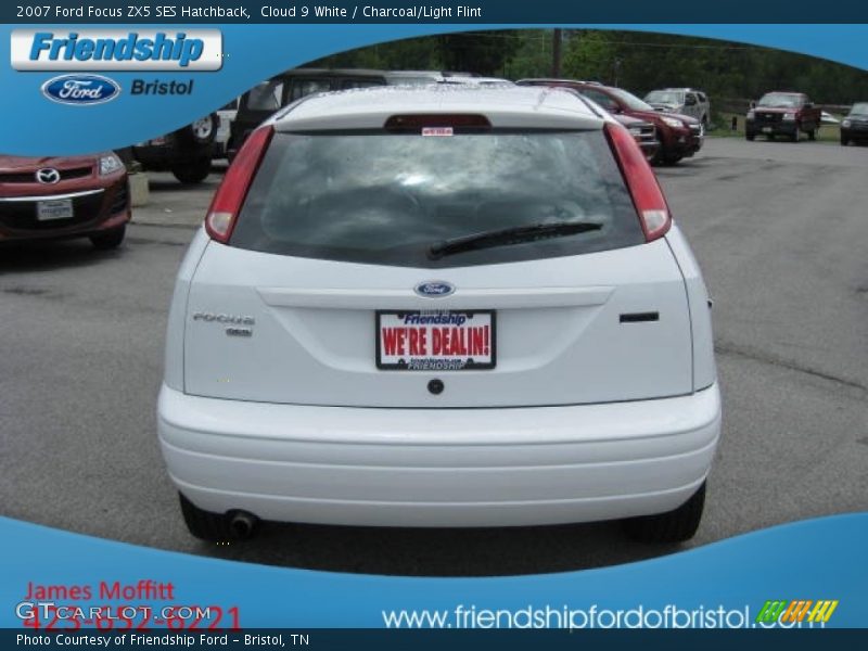 Cloud 9 White / Charcoal/Light Flint 2007 Ford Focus ZX5 SES Hatchback