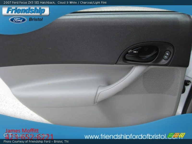 Cloud 9 White / Charcoal/Light Flint 2007 Ford Focus ZX5 SES Hatchback