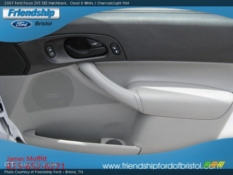 Cloud 9 White / Charcoal/Light Flint 2007 Ford Focus ZX5 SES Hatchback