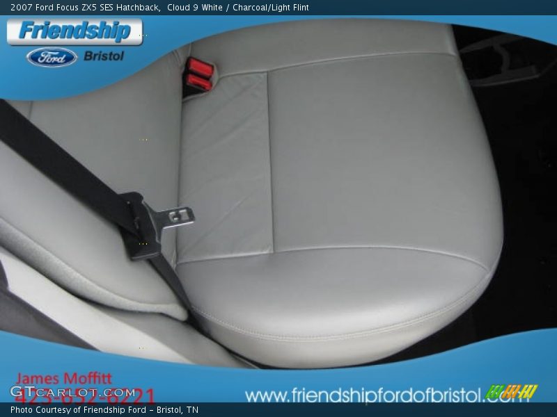 Cloud 9 White / Charcoal/Light Flint 2007 Ford Focus ZX5 SES Hatchback