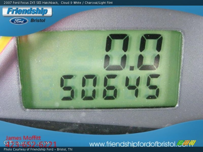 Cloud 9 White / Charcoal/Light Flint 2007 Ford Focus ZX5 SES Hatchback