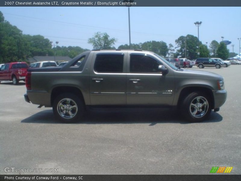 Graystone Metallic / Ebony/Light Cashmere 2007 Chevrolet Avalanche LTZ