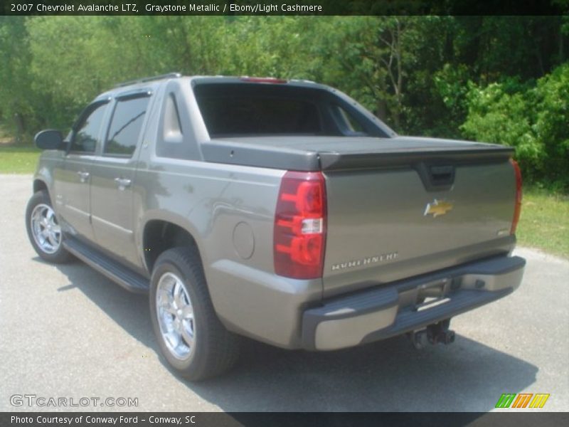 Graystone Metallic / Ebony/Light Cashmere 2007 Chevrolet Avalanche LTZ