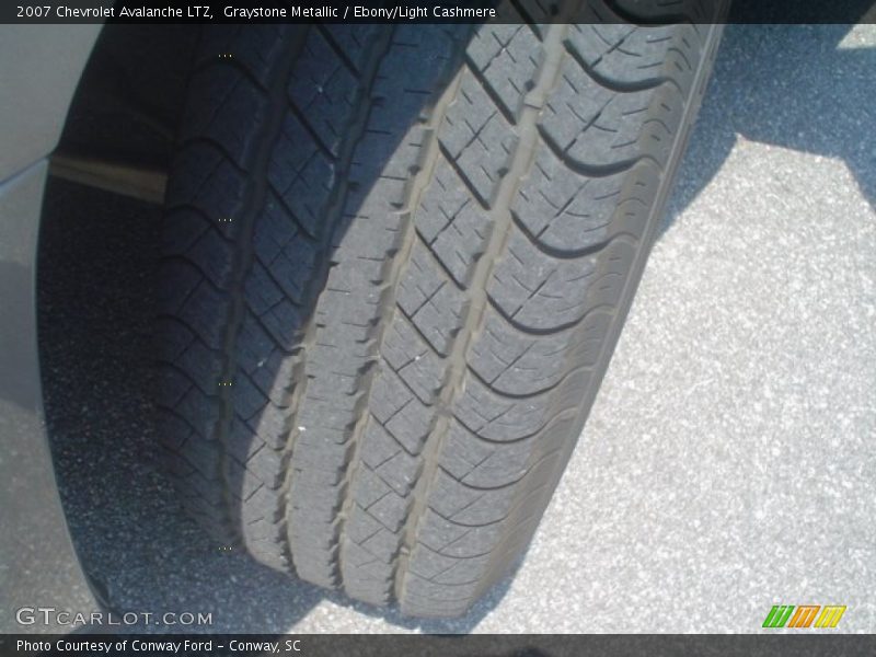 Graystone Metallic / Ebony/Light Cashmere 2007 Chevrolet Avalanche LTZ